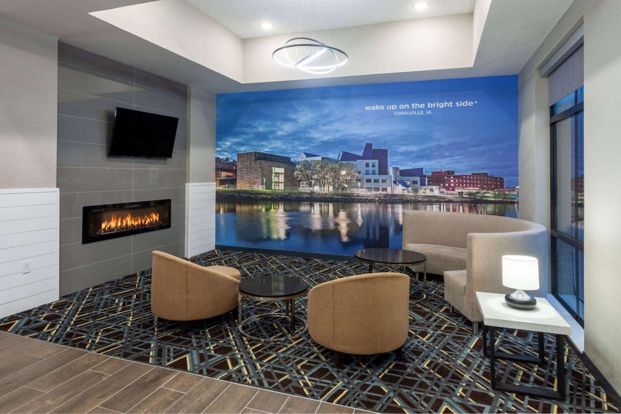 La Quinta Inn & Suites By Wyndham Coralville Iowa City Luaran gambar